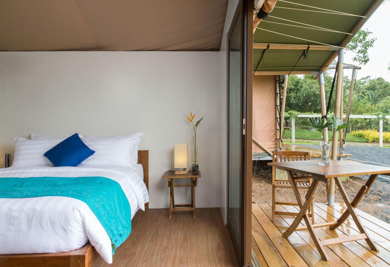 โซลินา บีช แอนด์ เนเจอร์ รีสอร์ต Hotel Carles ภายนอก รูปภาพ