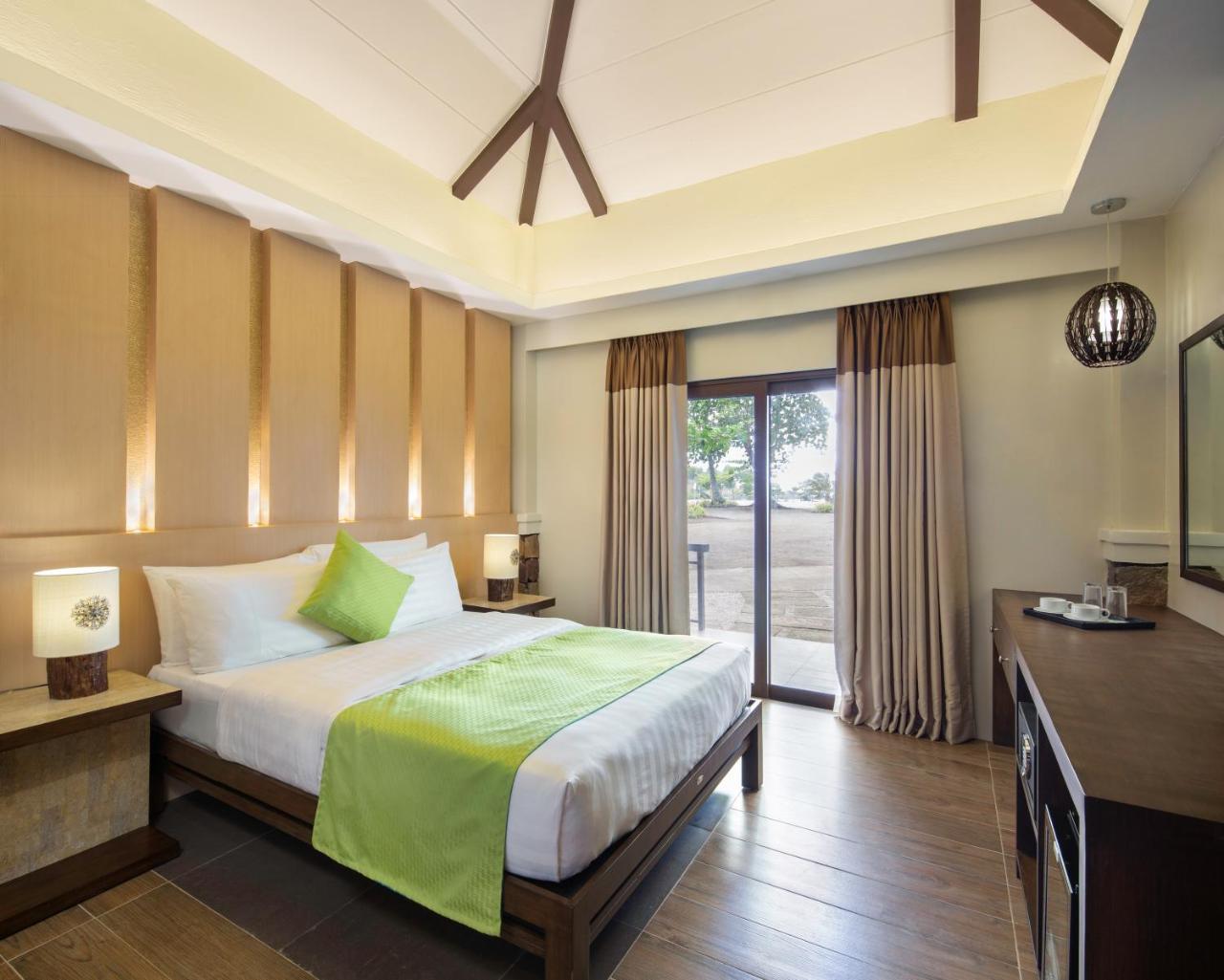 โซลินา บีช แอนด์ เนเจอร์ รีสอร์ต Hotel Carles ภายนอก รูปภาพ