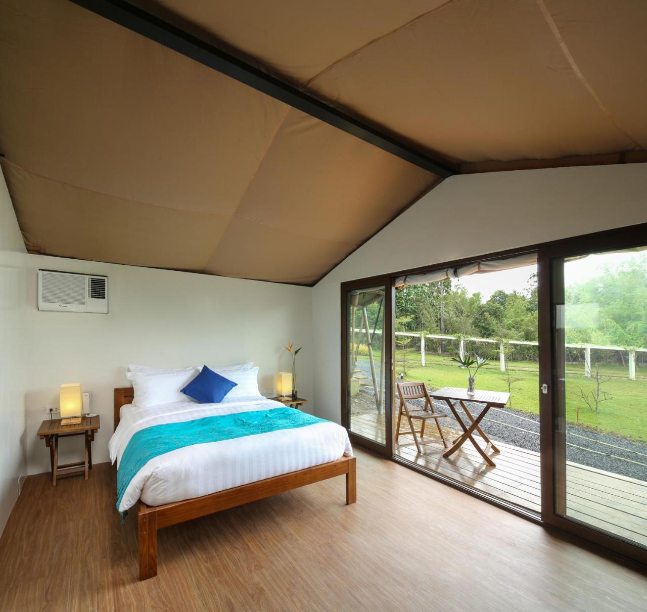 โซลินา บีช แอนด์ เนเจอร์ รีสอร์ต Hotel Carles ภายนอก รูปภาพ